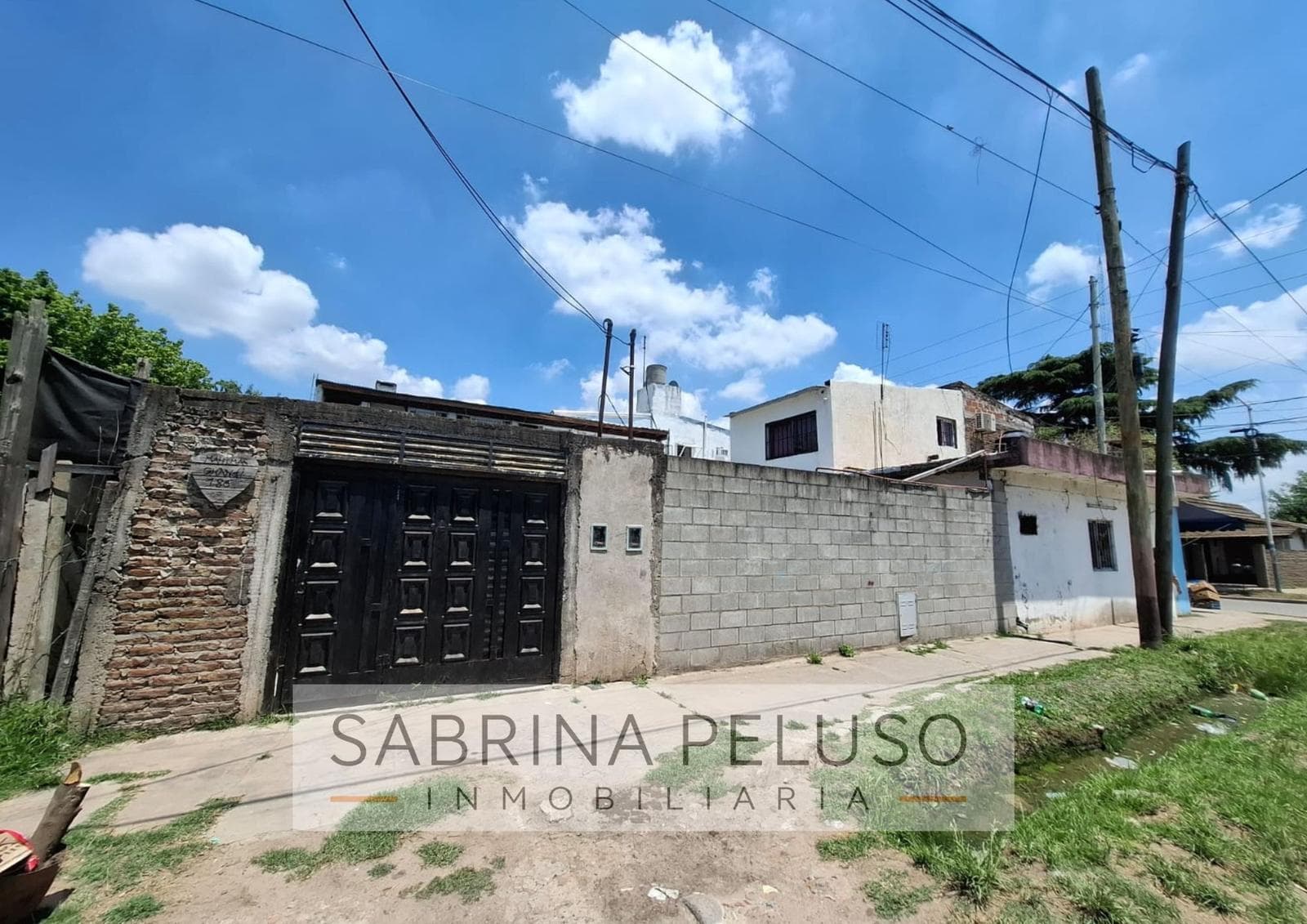 Homes and Commercial Properties for Sale in Moreno
