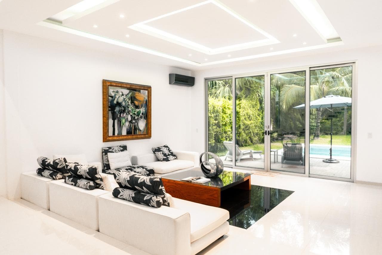 House for Sale, 5 Bedrooms, FURNISHED, Studio, TV Room, Playacar, Playa del Carmen