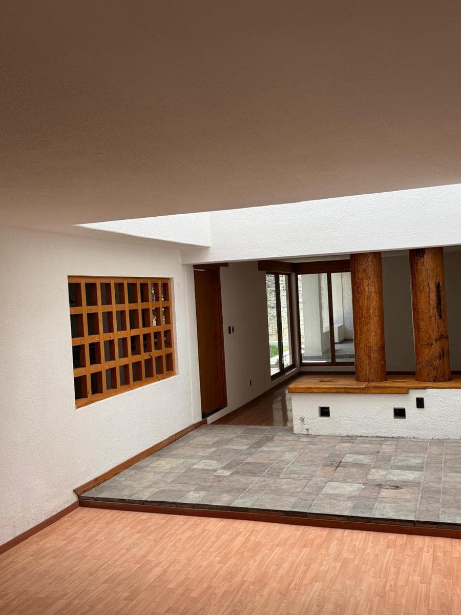 HOUSE FOR SALE IN LOMAS, 4TH SECTION