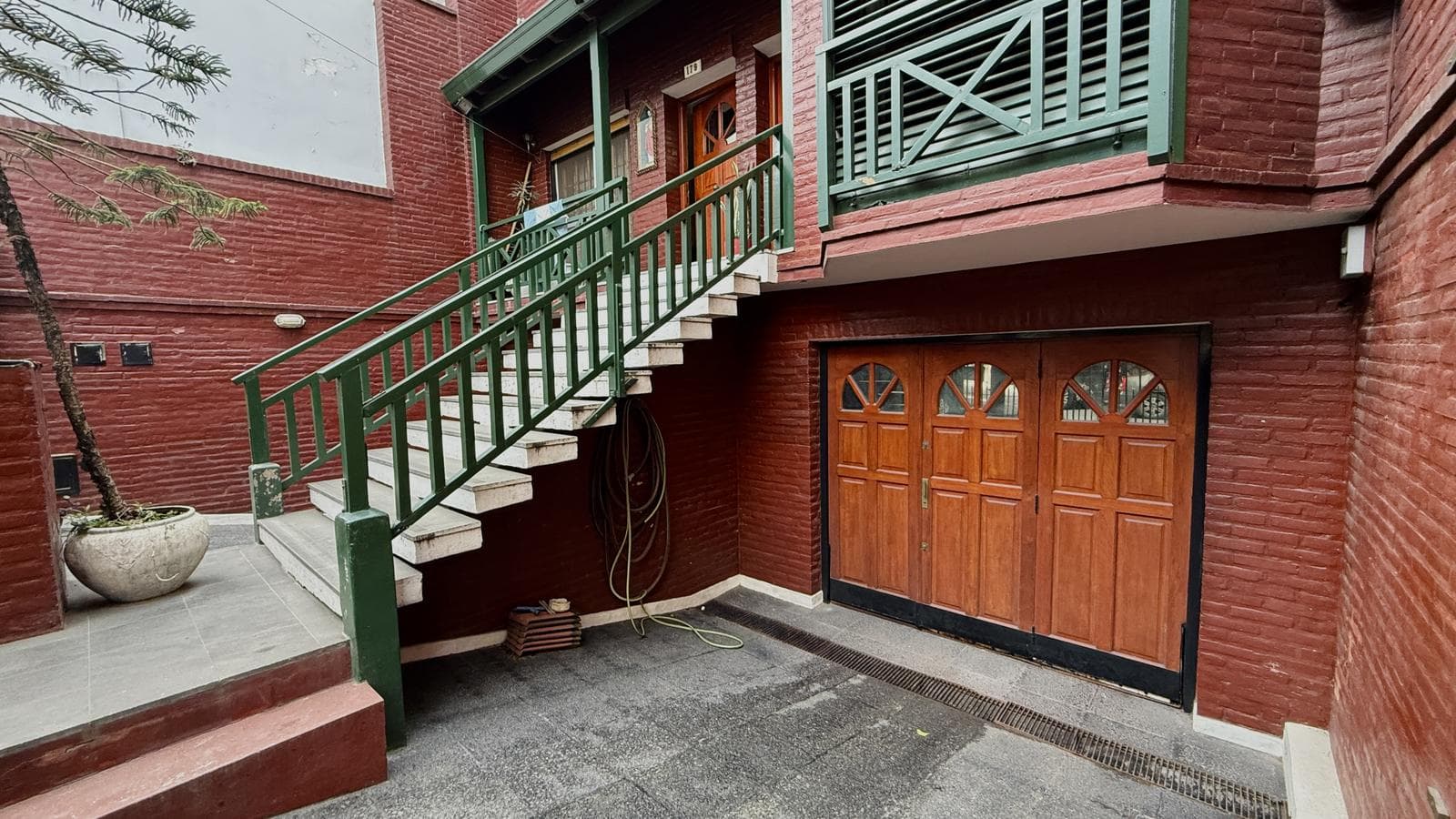 Venta en block 2 triplex en Caballito