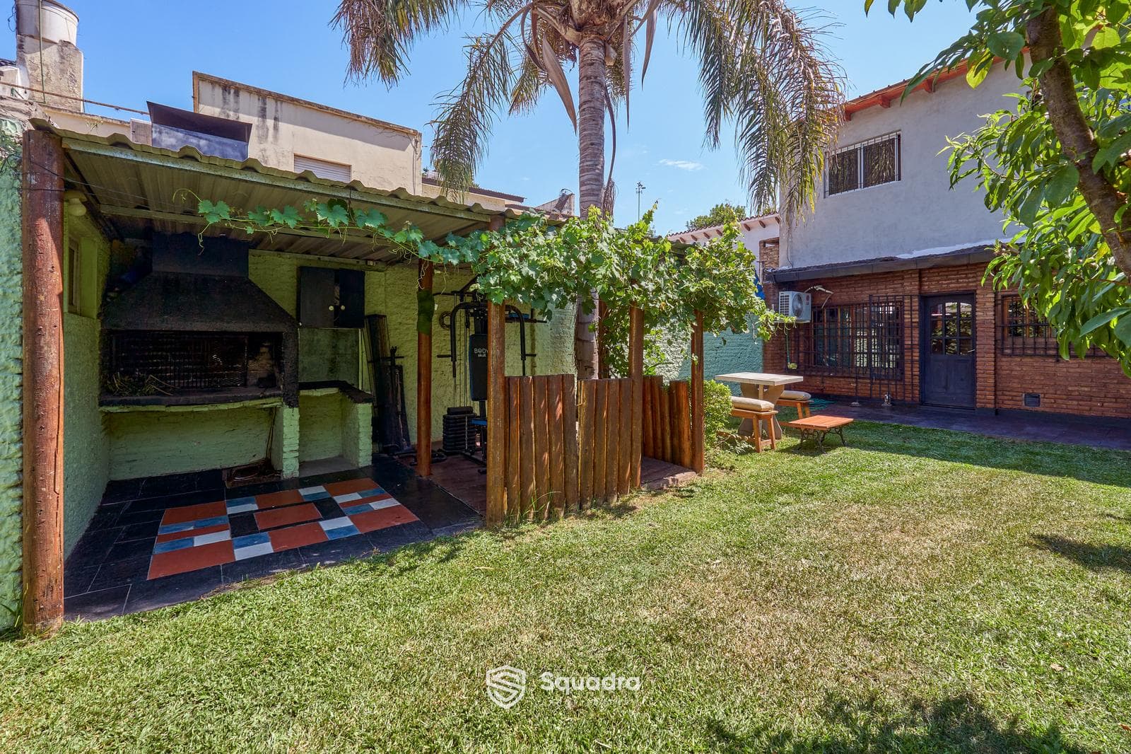FOR SALE | TRADE - 3-bedroom house with a hot tub and garage - La Florida, Rosario. QUALIFIES FOR A MORTGAGE.