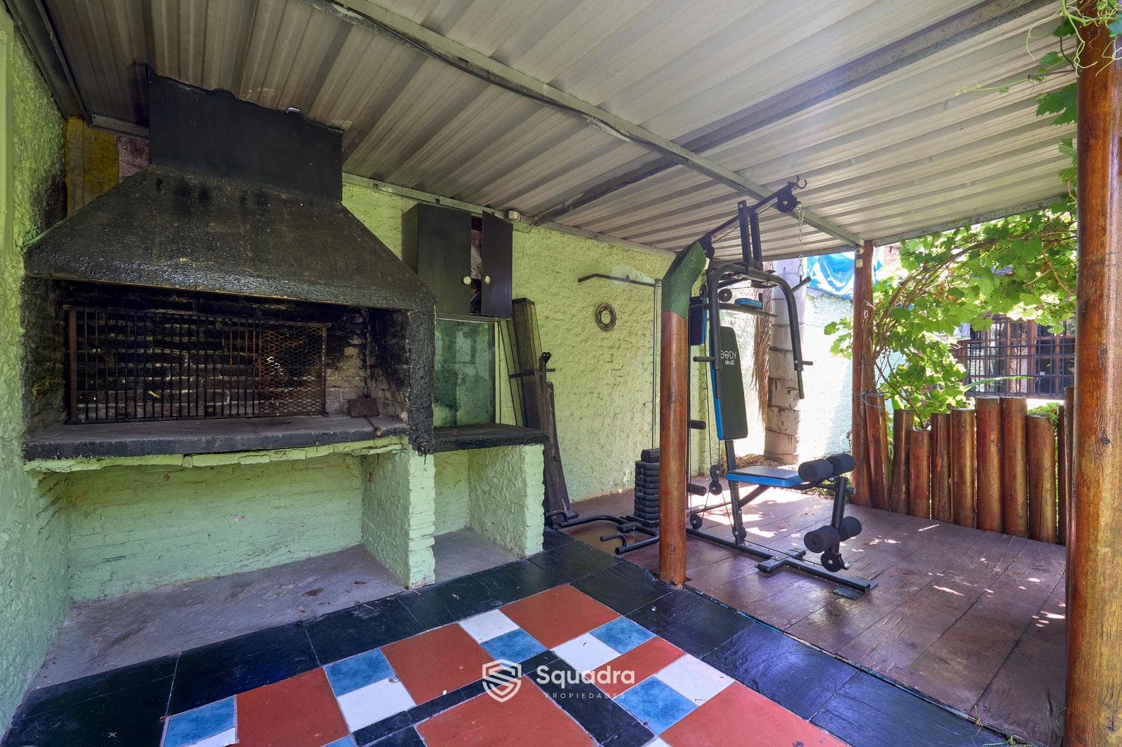 FOR SALE | TRADE - 3-bedroom house with a hot tub and garage - La Florida, Rosario. QUALIFIES FOR A MORTGAGE.