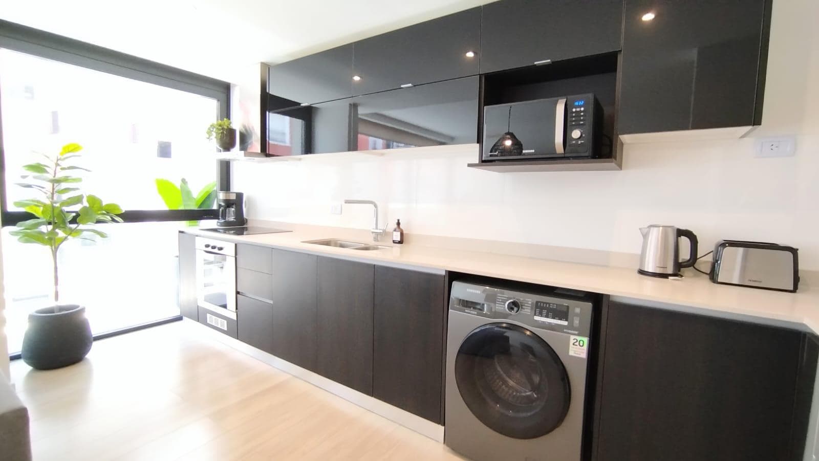 Apartment in Downtown