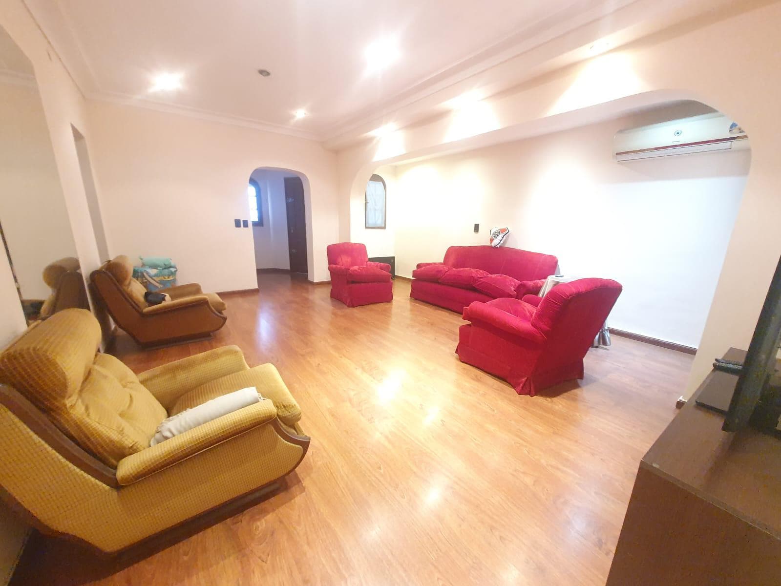 House for sale, 4 rooms, 2 bathrooms, park, garage in New York