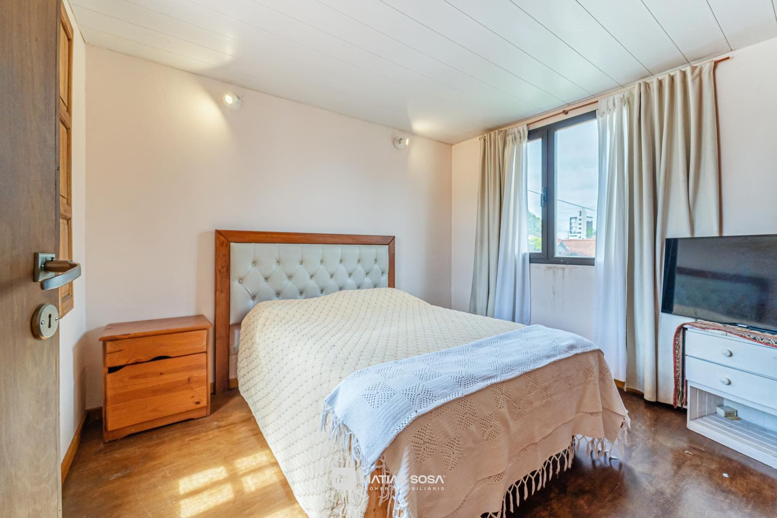Venta - Casa 7 ambientes - Parque - Chauvin