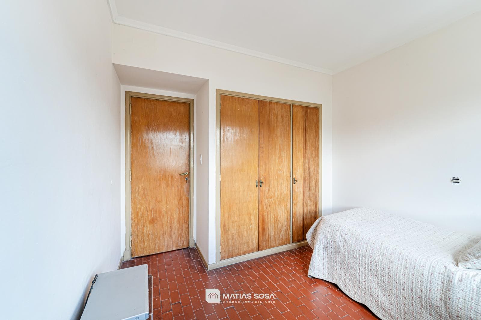 Venta - Casa 7 ambientes - Parque - Chauvin