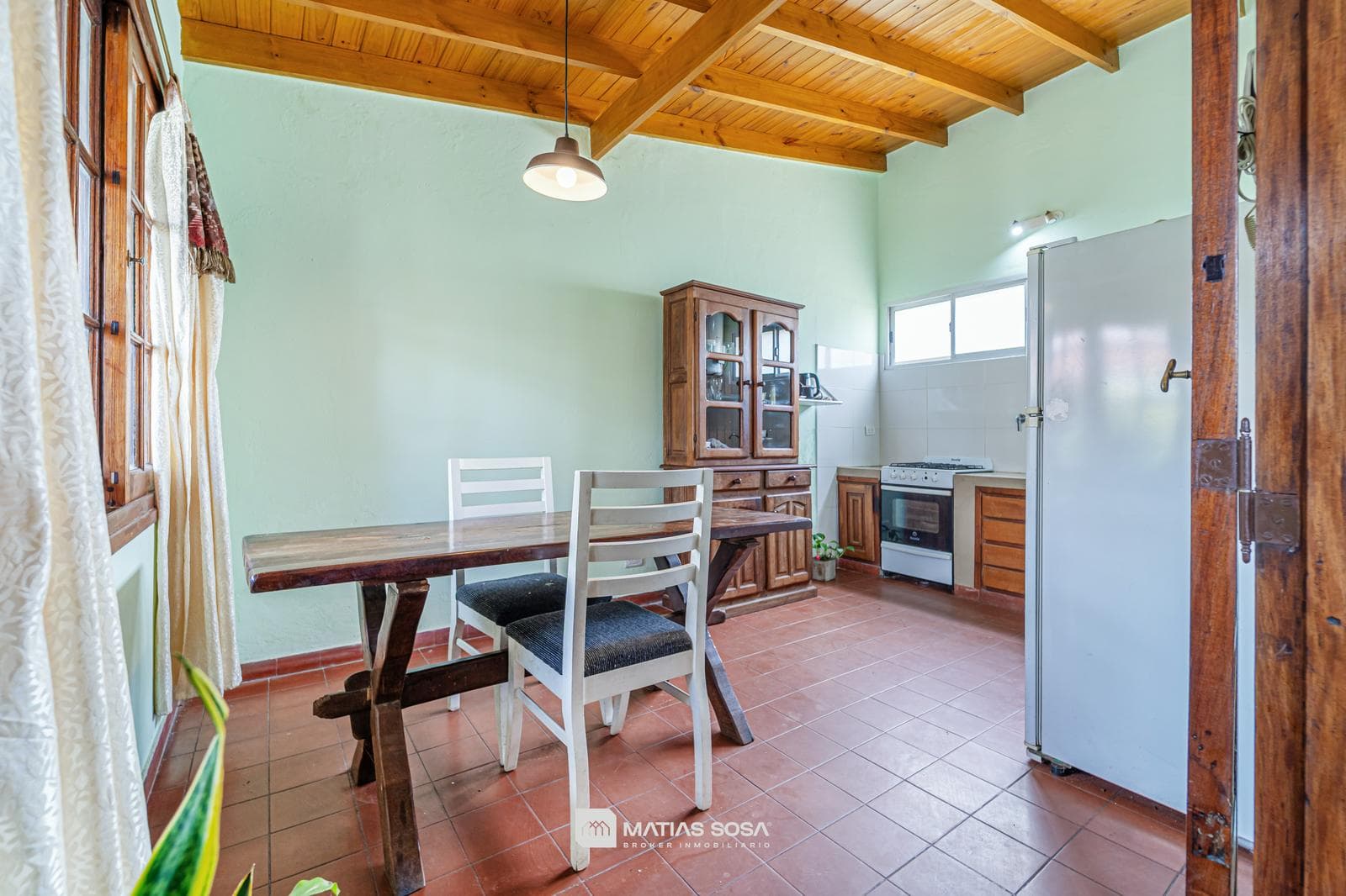 Venta - Casa 7 ambientes - Parque - Chauvin