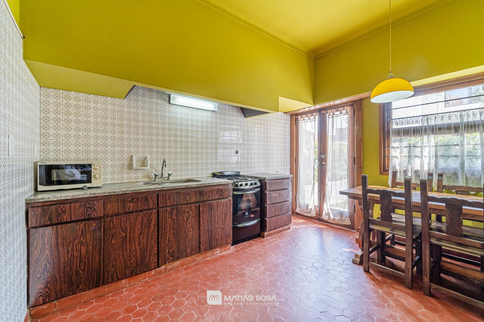Venta - Casa 7 ambientes - Parque - Chauvin