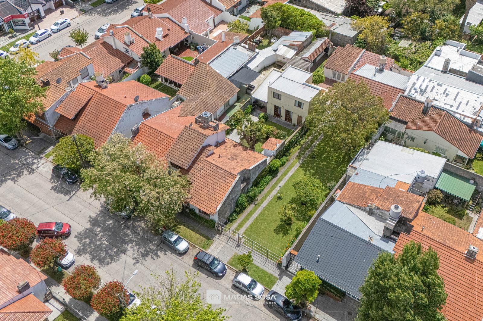 Venta - Casa 7 ambientes - Parque - Chauvin