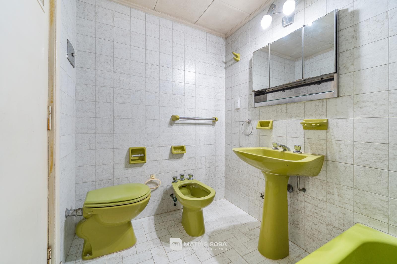 Venta - Casa 7 ambientes - Parque - Chauvin