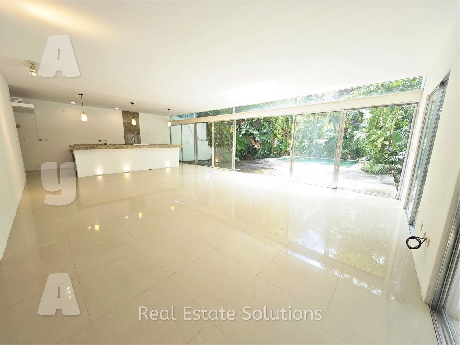 House for Sale, 2 Bedrooms, Pool, Garden, Large Patio, Calle Almendros, Álamos 2, Cancún