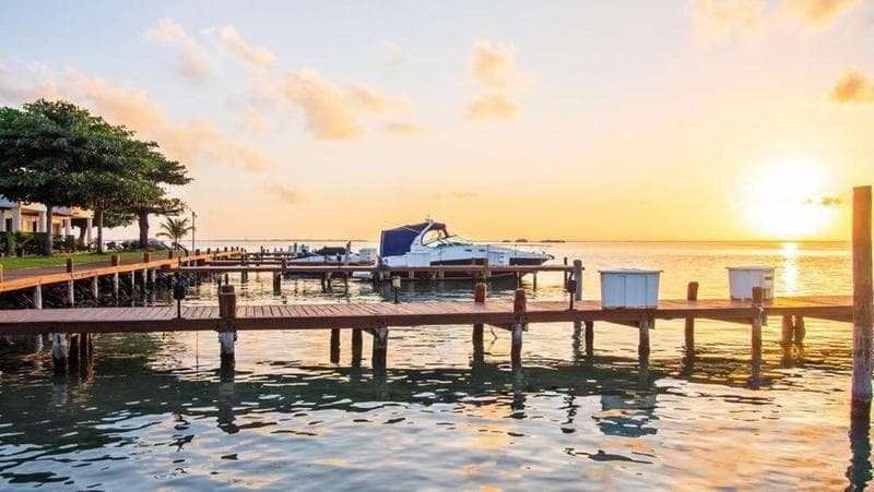 House for Sale, 4 Bedrooms, Pool, Lagoon View, Isla Dorada, Hotel Zone, Cancún