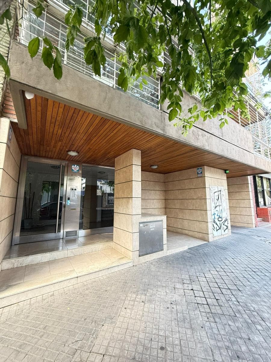 For Sale - Echesortu - 1-Bedroom Apartment with Garage