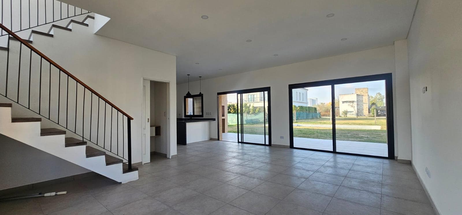 3-bedroom house in Tigre, Vila Marina II, North Zone, with a brand-new pool.
