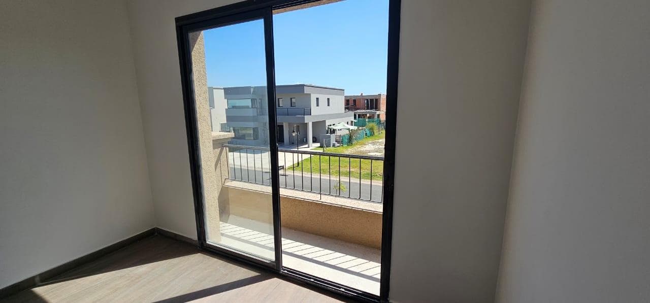 3-bedroom house in Tigre, Vila Marina II, North Zone, with a brand-new pool.