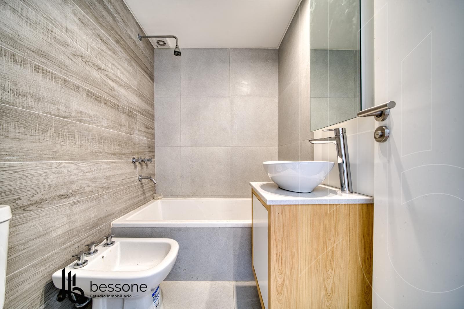 Apartment - 3 Bedrooms, La Perla