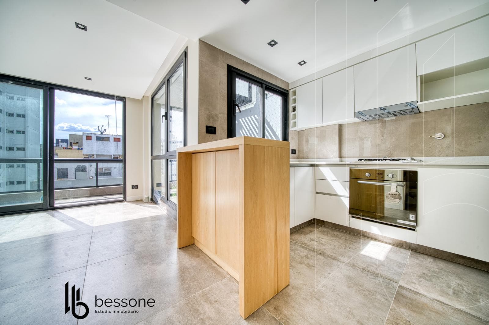 Apartment - 3 Bedrooms, La Perla