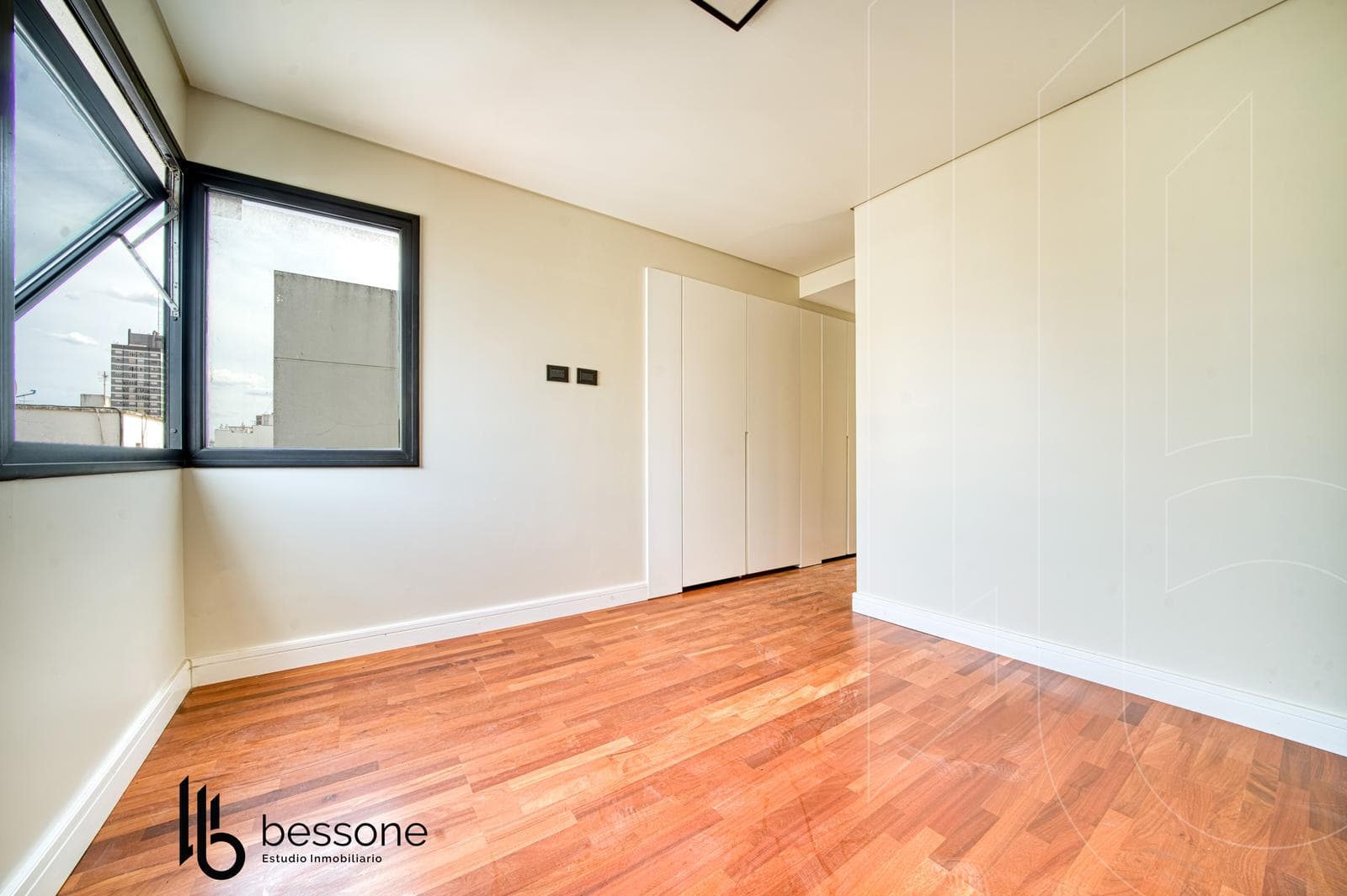 Apartment - 3 Bedrooms, La Perla
