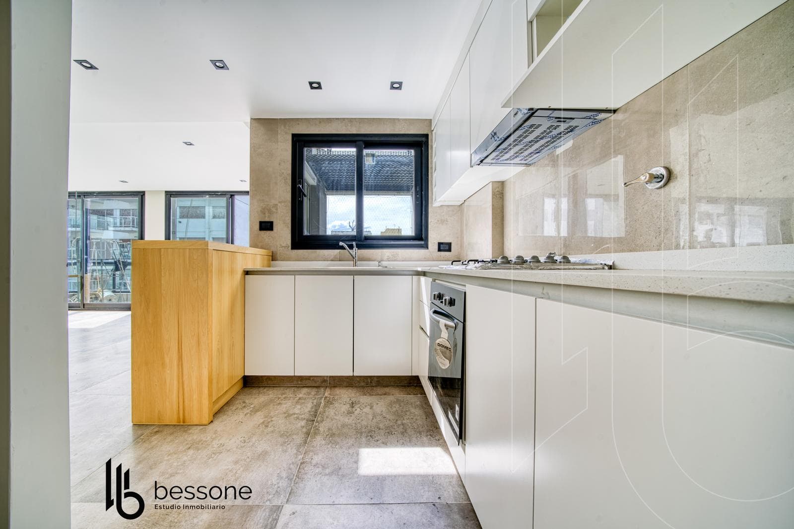 Apartment - 3 Bedrooms, La Perla
