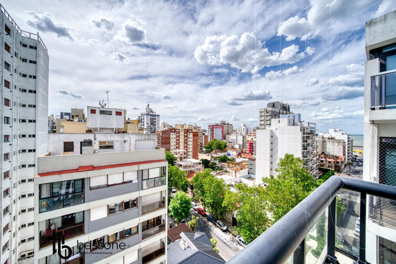 Apartment - 3 Bedrooms, La Perla
