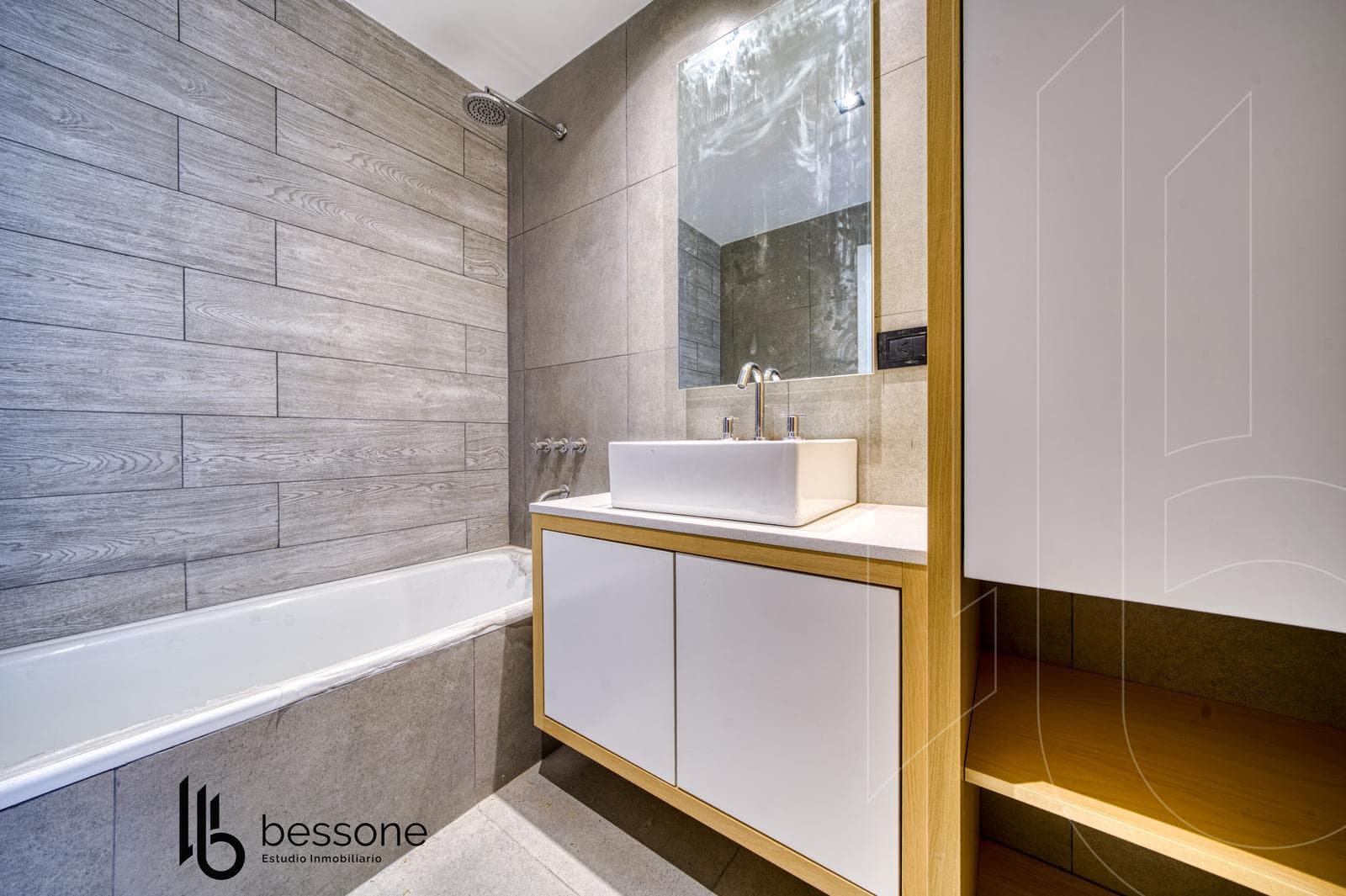 Apartment - 3 Bedrooms, La Perla