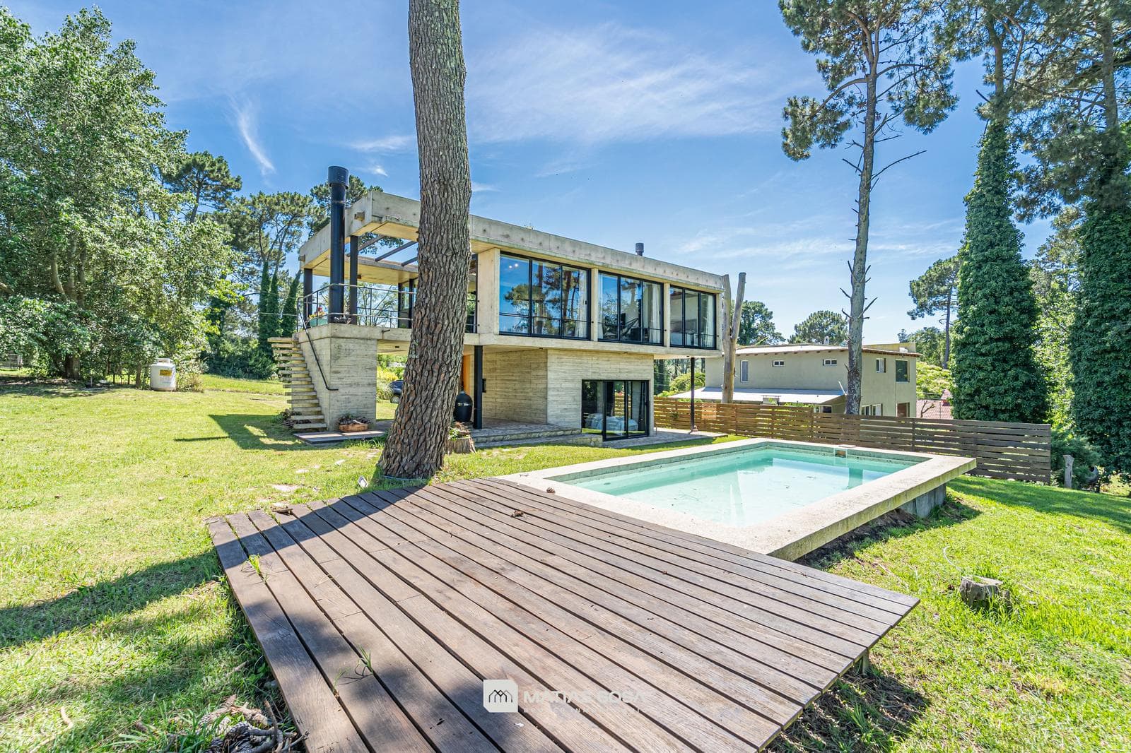 Venta - Casa 3 Ambientes con Diseño Único - Sierra de los Padres