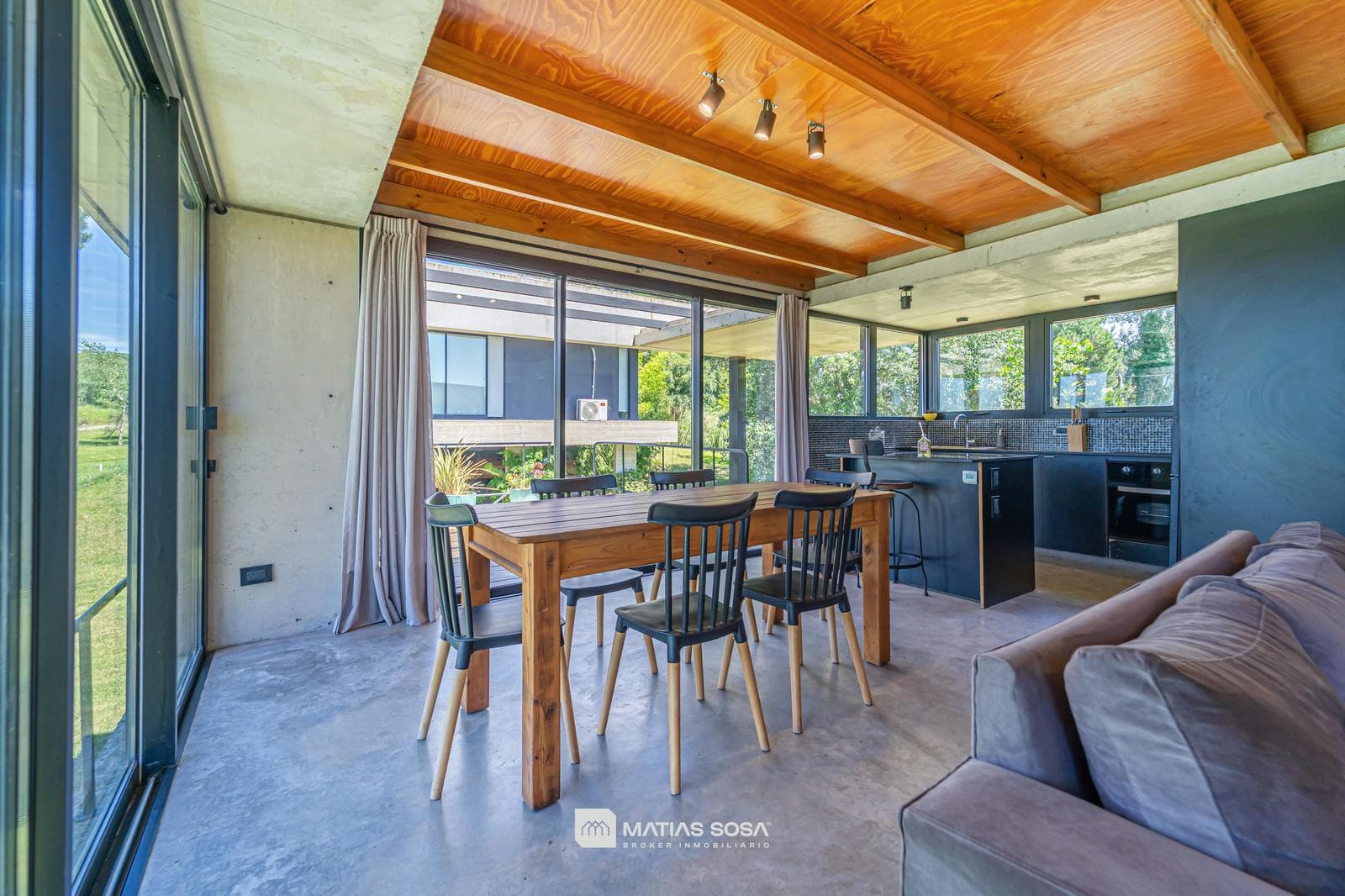 Venta - Casa 3 Ambientes con Diseño Único - Sierra de los Padres