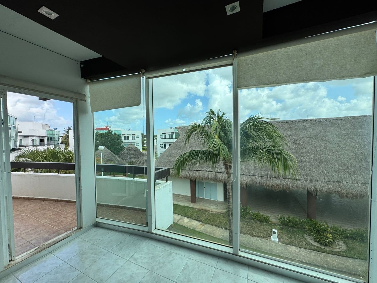 Apartment - Superblock 326