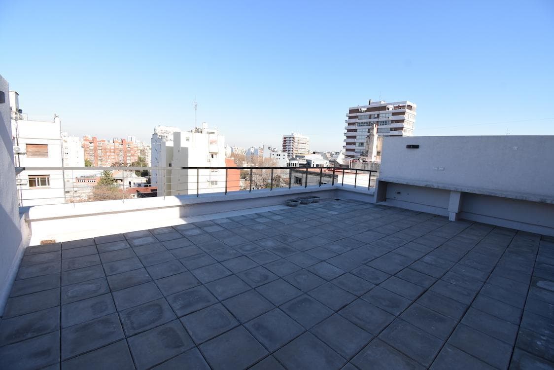 4-room duplex apartment for sale. Private terrace. Villa del Parque