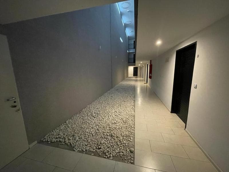 Bright studio apartment—ideal for rent
