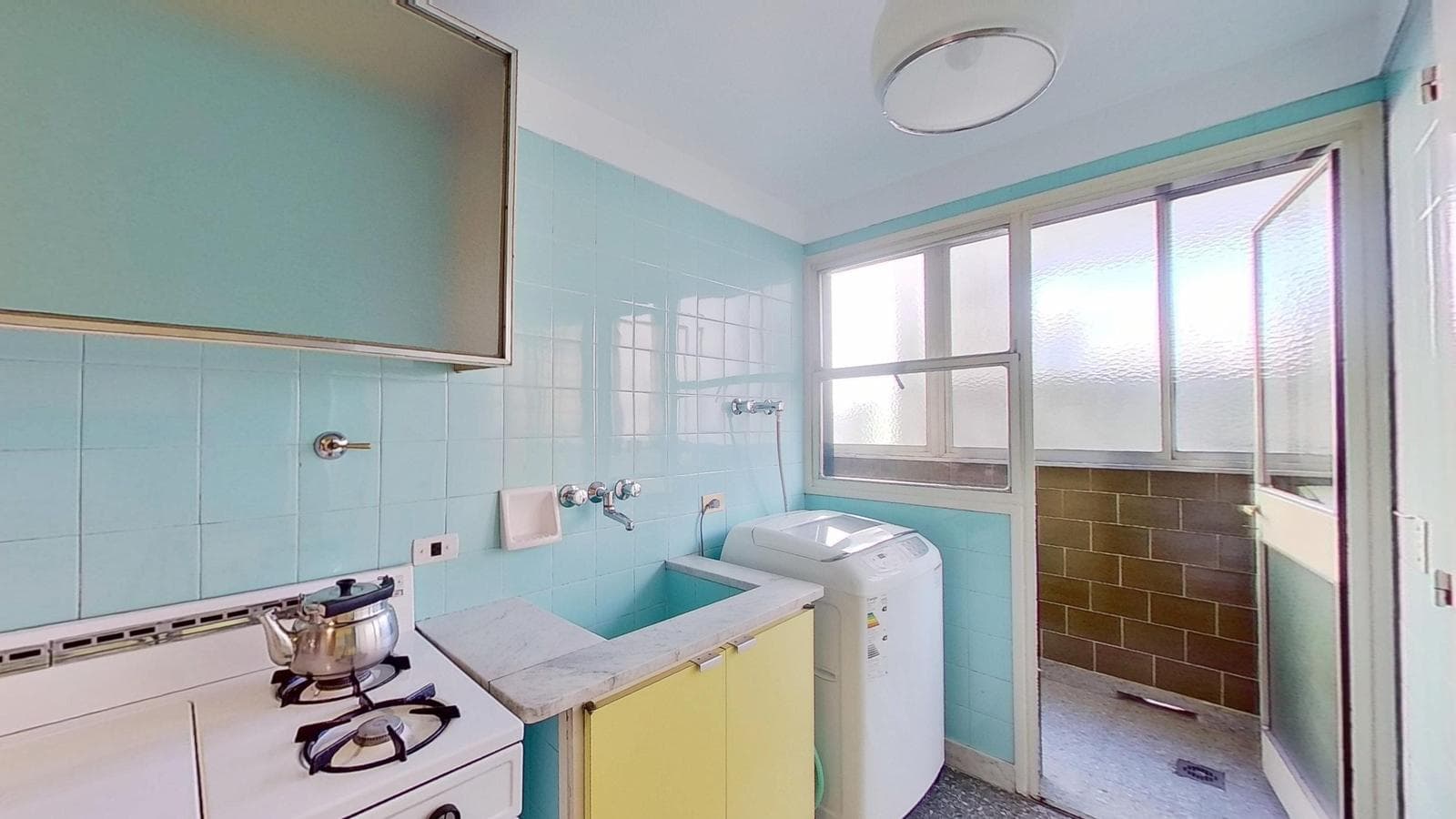 FOR SALE: 4-Bedroom Apartment with Service Quarter, Garage, and Storage Room – Barrio Norte