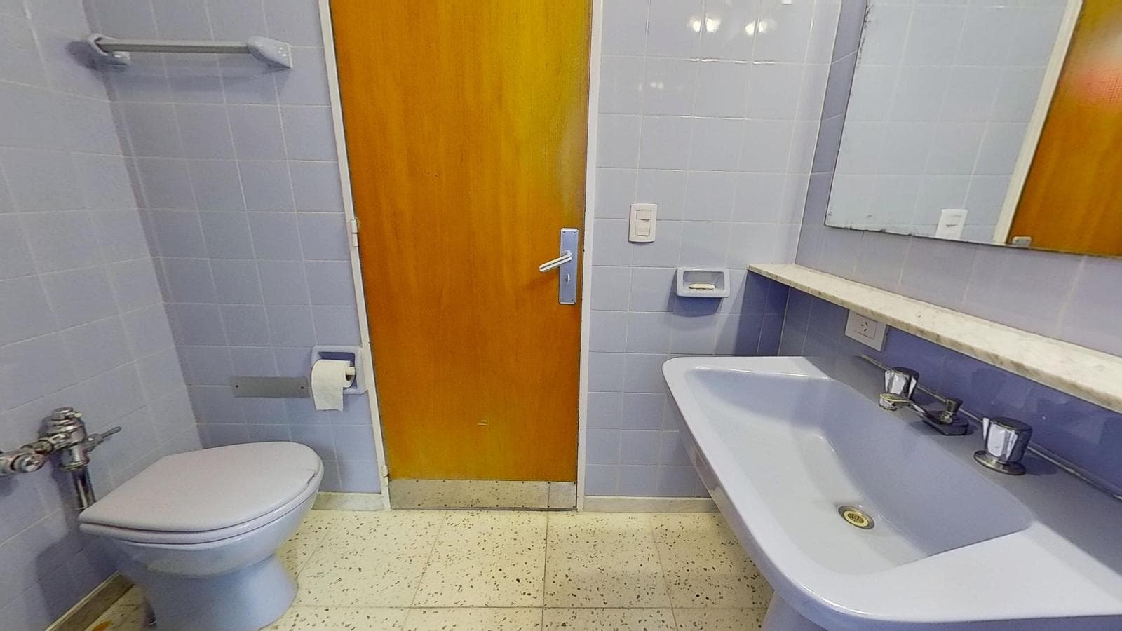 FOR SALE: 4-Bedroom Apartment with Service Quarter, Garage, and Storage Room – Barrio Norte