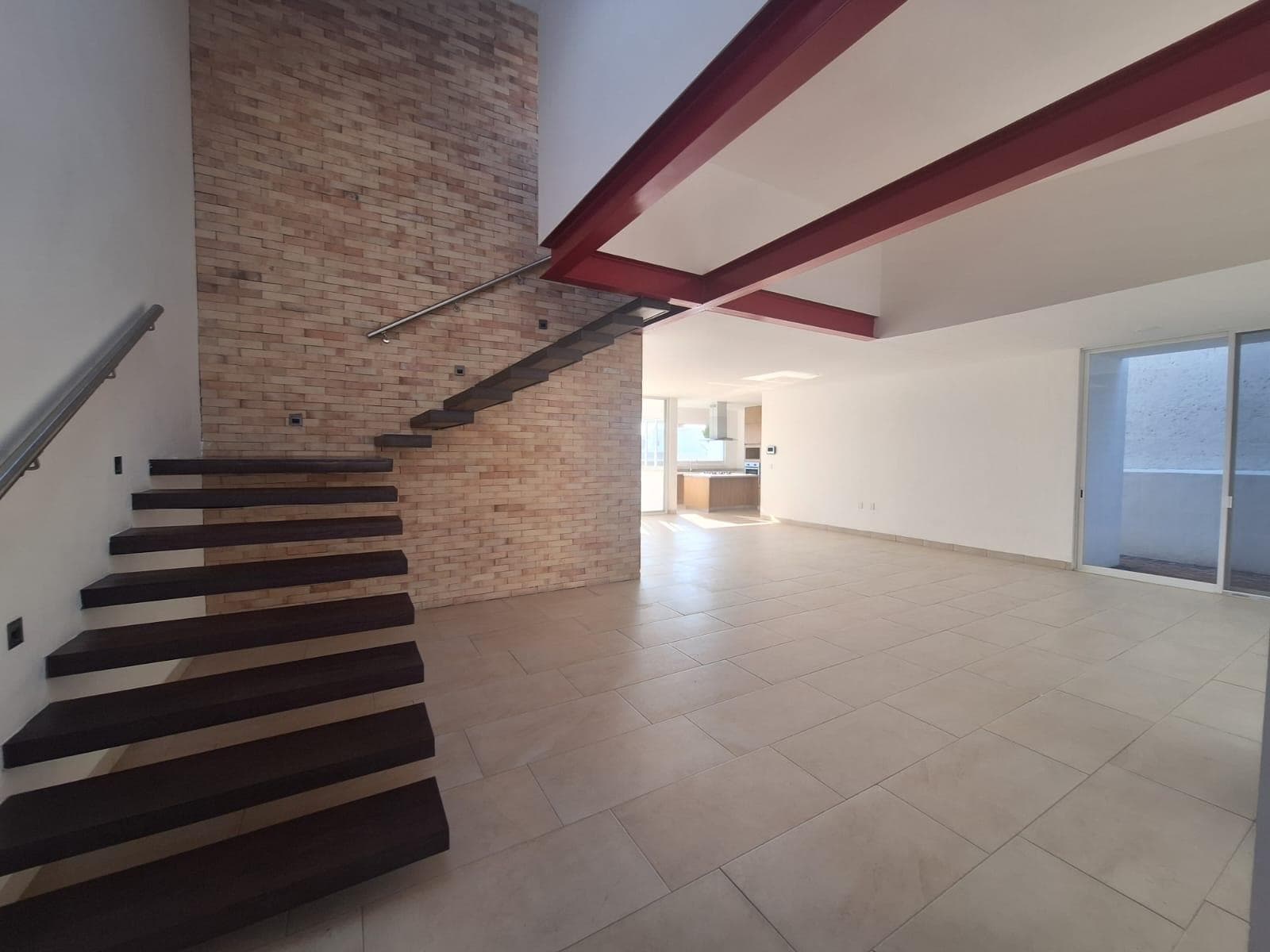 Casa Nueva con excelentes vistas a la Presa y la ciudad en Porta Fontana
