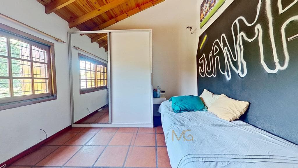 House in Burzaco