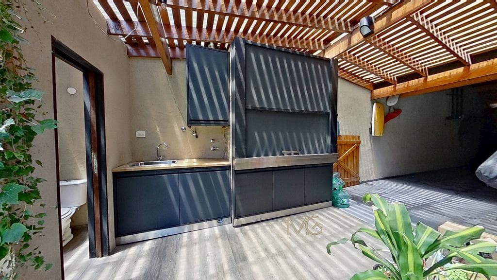 House in Burzaco