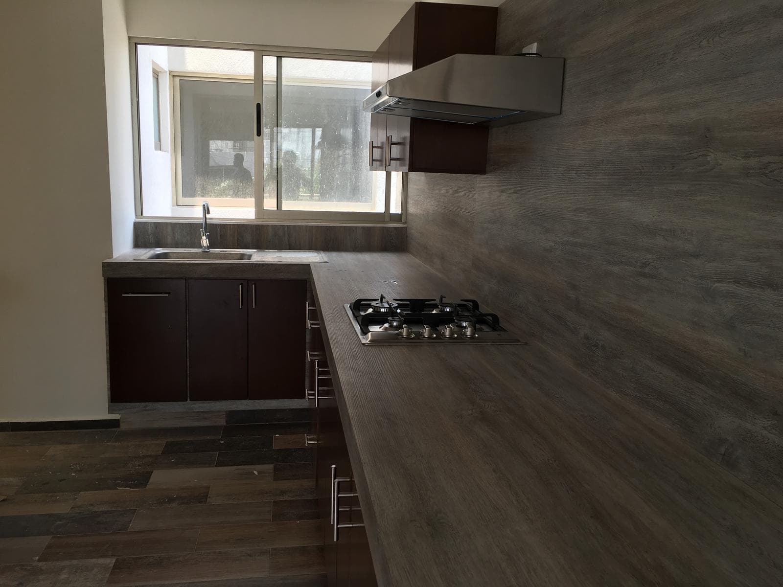 3-bedroom, two-story apartment in the Reforma neighborhood. ZIP Code 91919