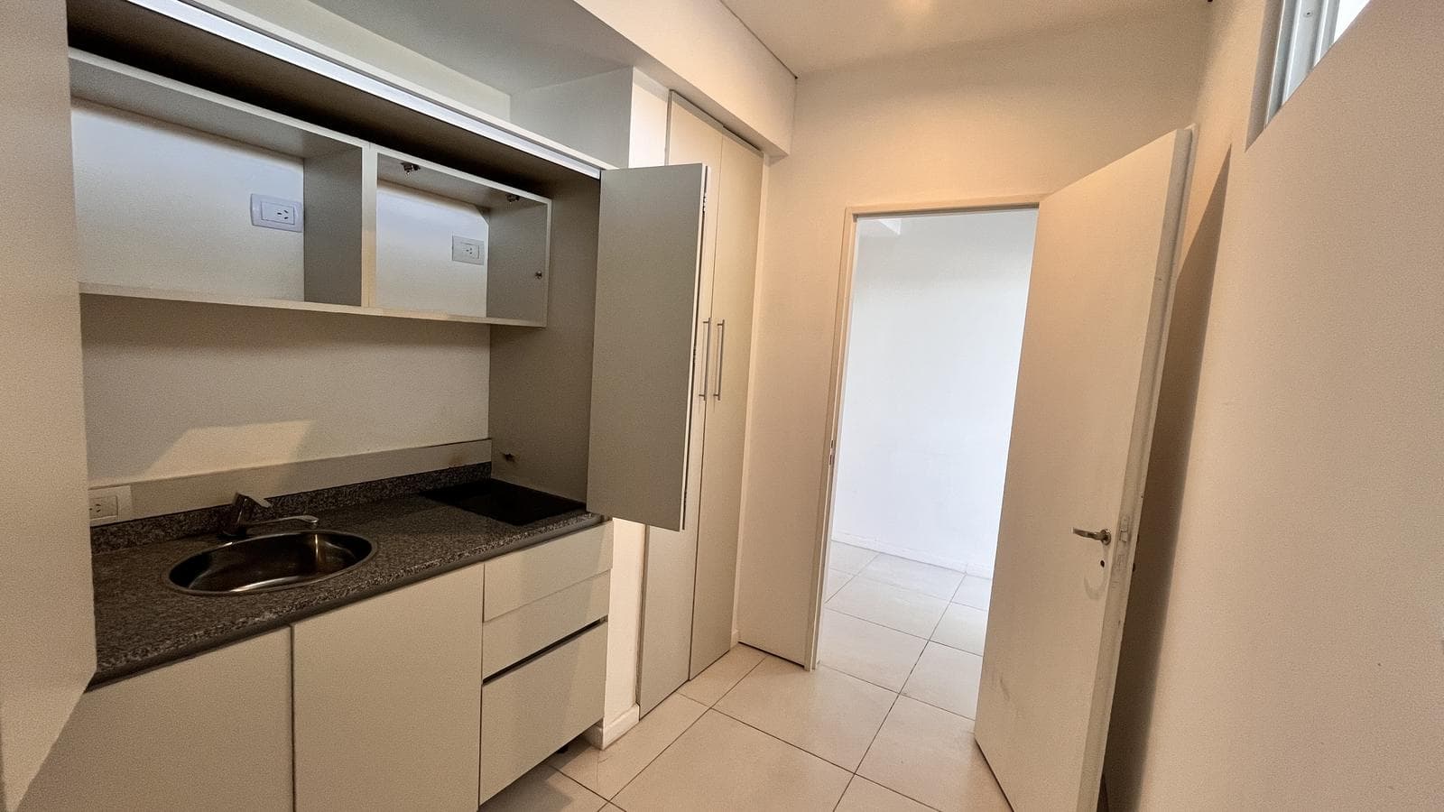 Apartment in Nordelta, Studio de la Bahía