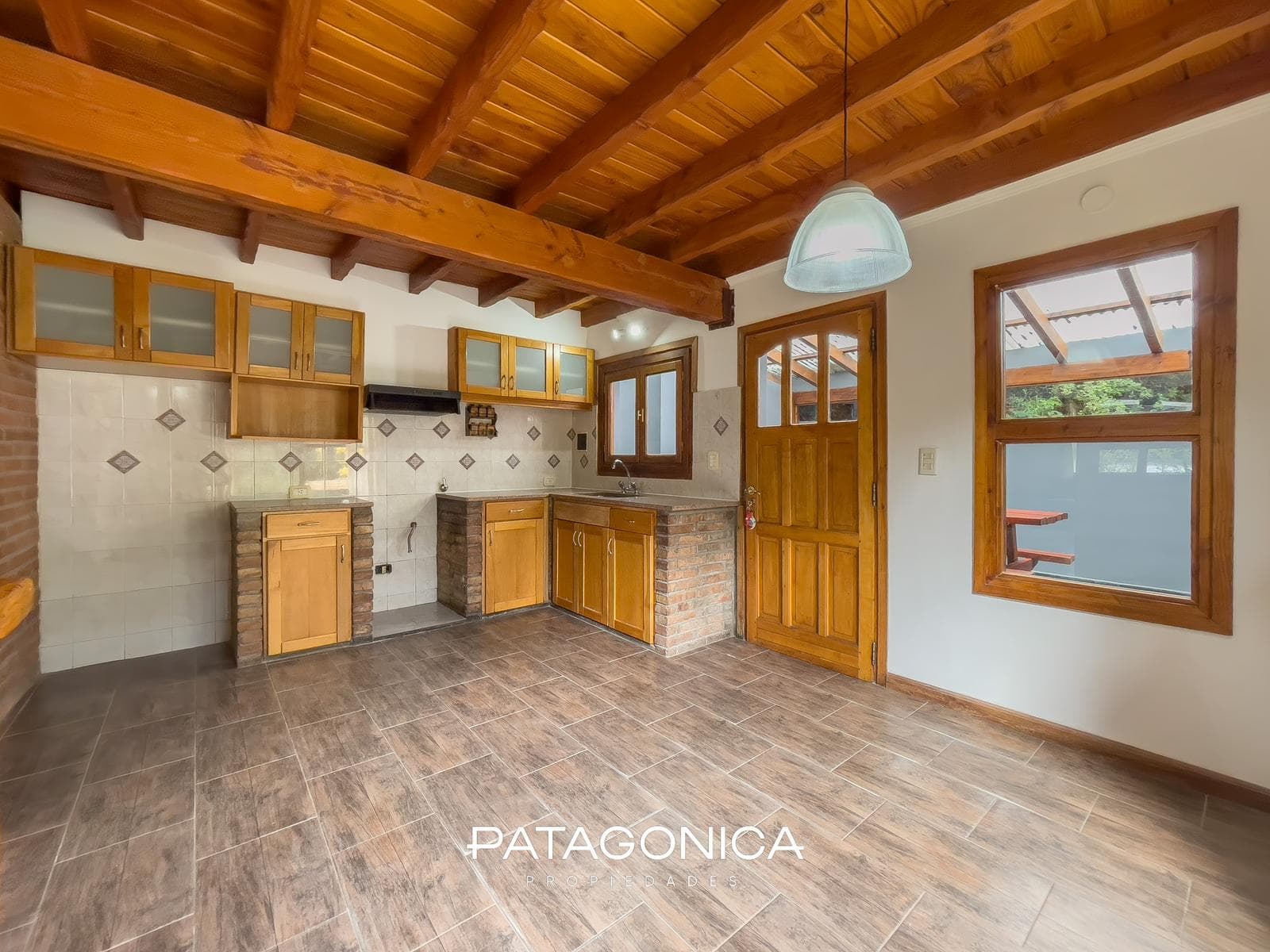 HOUSE FOR SALE: 120 m², 3 BEDROOMS, NORTE NEIGHBORHOOD, VILLA LA ANGOSTURA