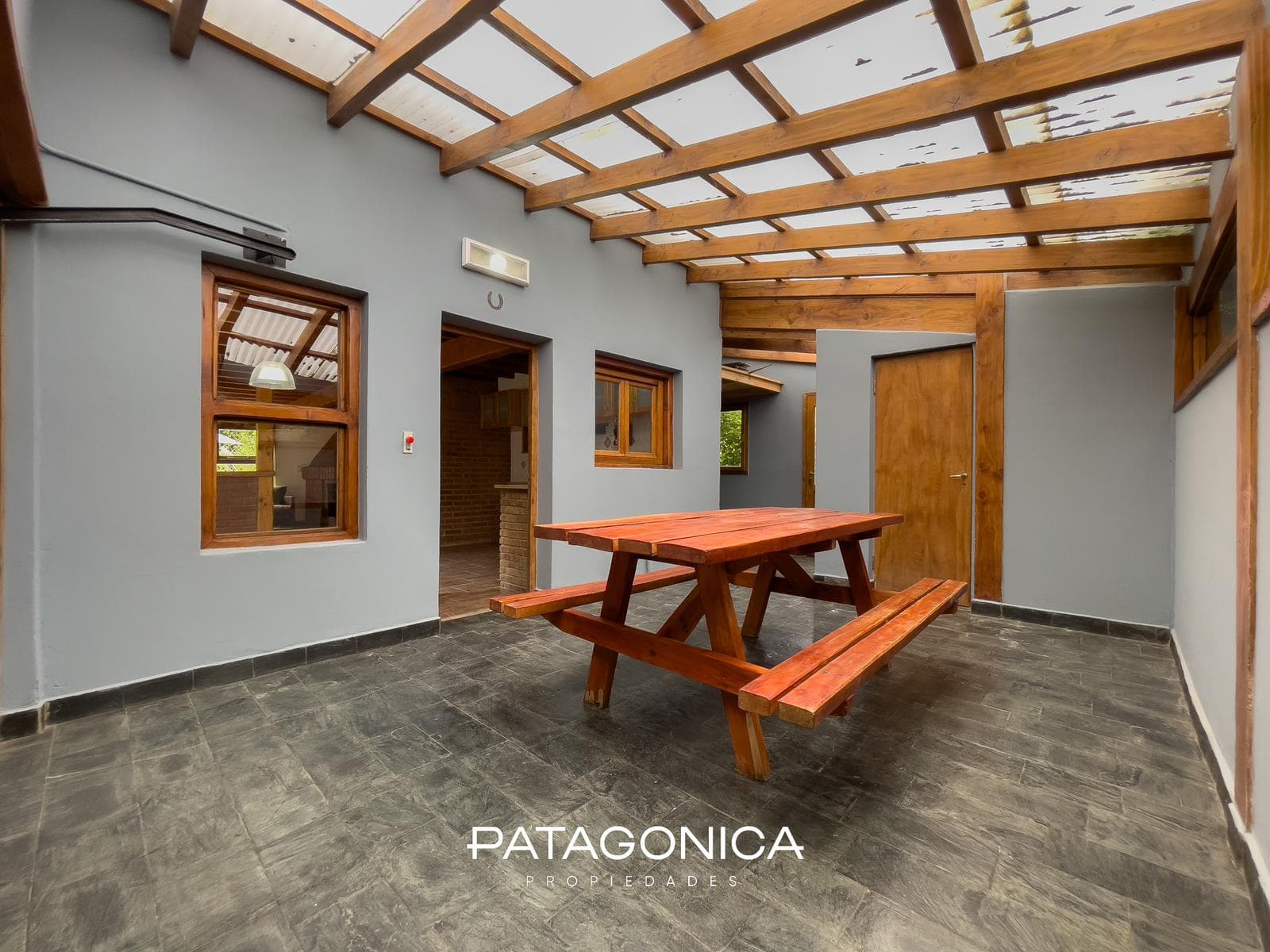HOUSE FOR SALE: 120 m², 3 BEDROOMS, NORTE NEIGHBORHOOD, VILLA LA ANGOSTURA