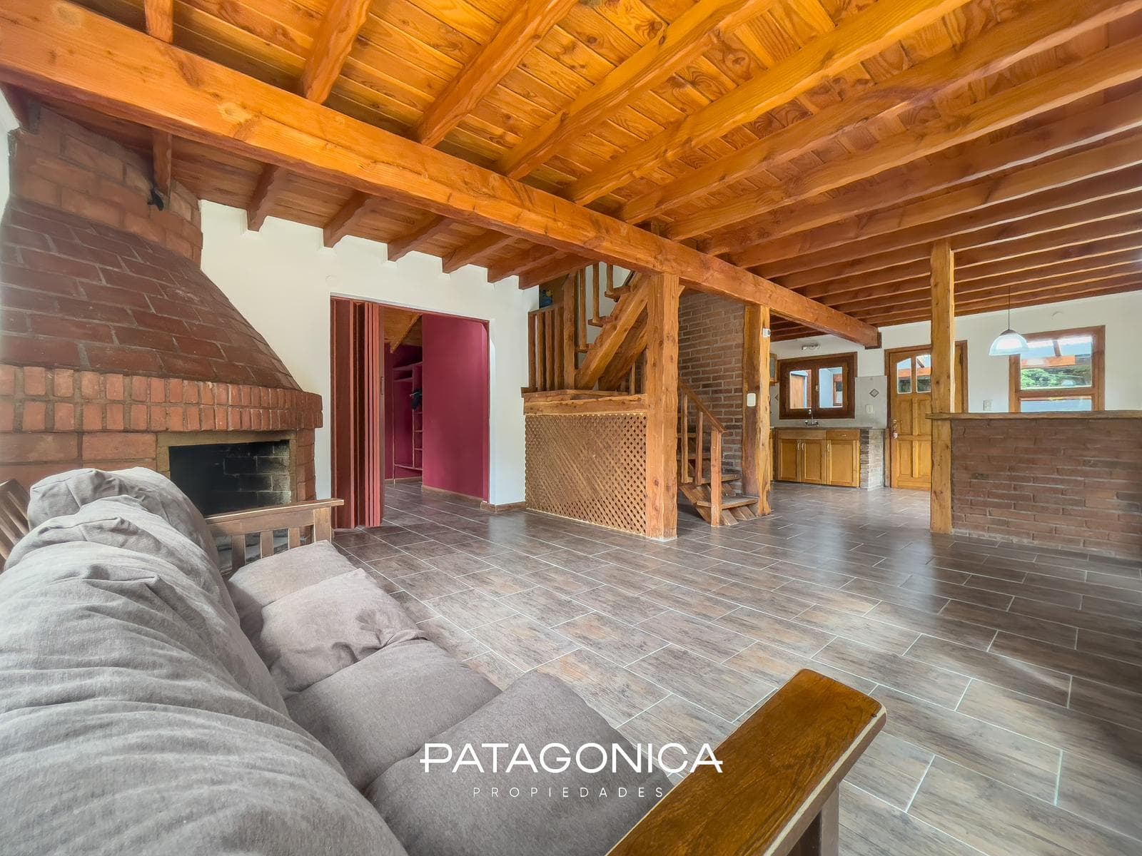 HOUSE FOR SALE: 120 m², 3 BEDROOMS, NORTE NEIGHBORHOOD, VILLA LA ANGOSTURA
