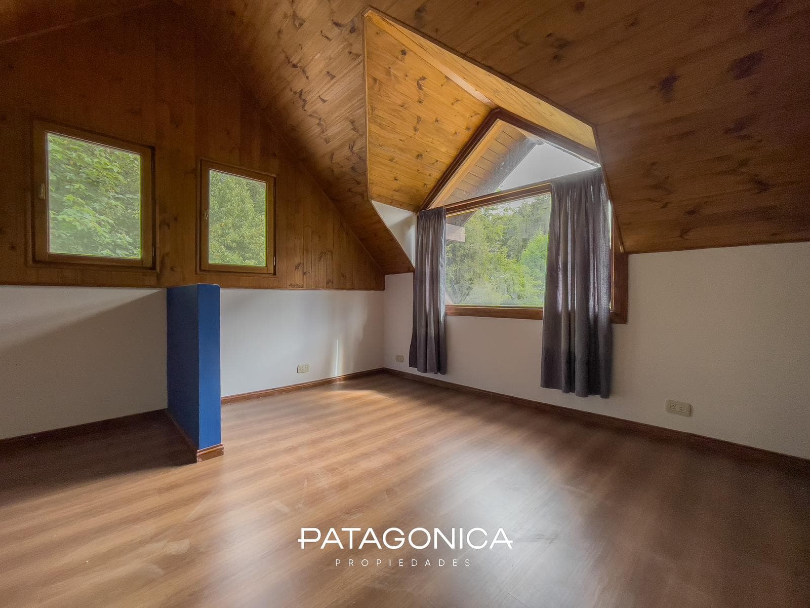 HOUSE FOR SALE: 120 m², 3 BEDROOMS, NORTE NEIGHBORHOOD, VILLA LA ANGOSTURA