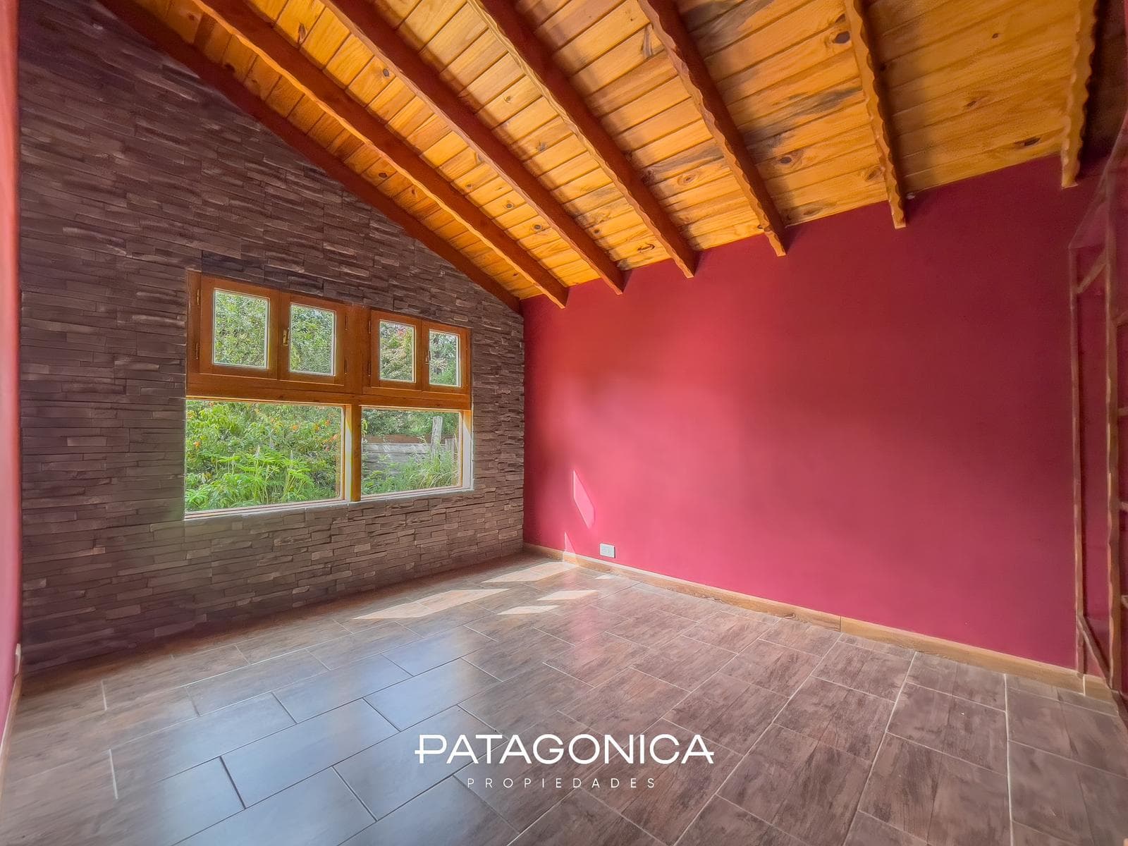 HOUSE FOR SALE: 120 m², 3 BEDROOMS, NORTE NEIGHBORHOOD, VILLA LA ANGOSTURA
