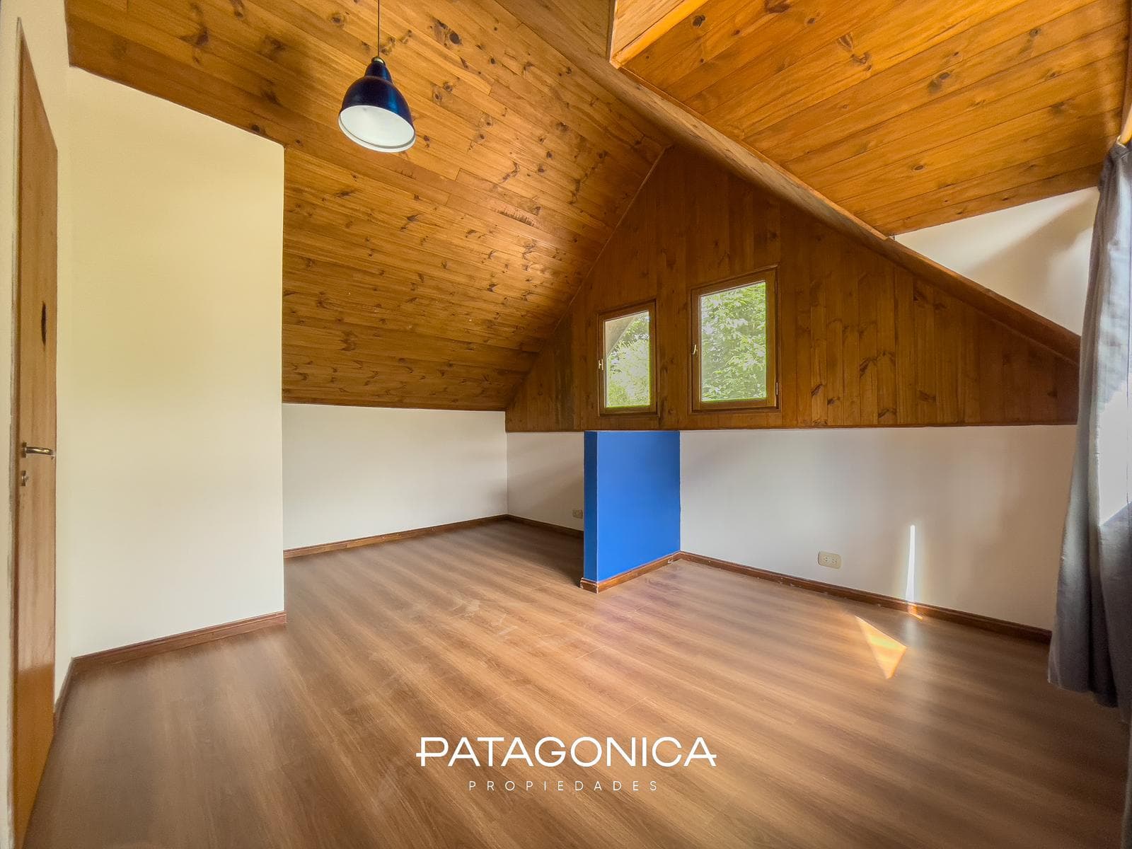 HOUSE FOR SALE: 120 m², 3 BEDROOMS, NORTE NEIGHBORHOOD, VILLA LA ANGOSTURA