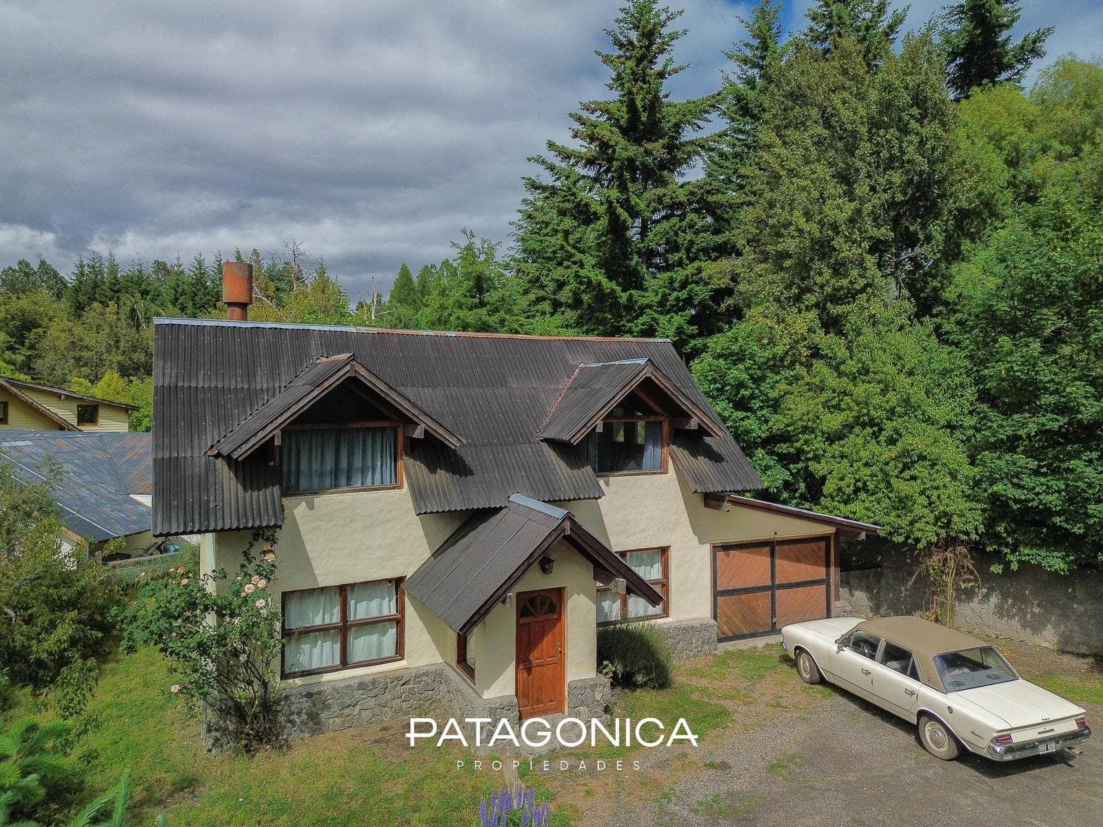 HOUSE FOR SALE: 120 m², 3 BEDROOMS, NORTE NEIGHBORHOOD, VILLA LA ANGOSTURA
