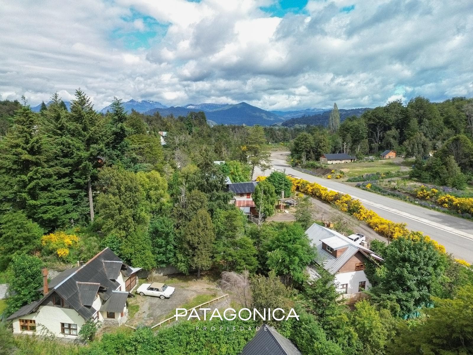 HOUSE FOR SALE: 120 m², 3 BEDROOMS, NORTE NEIGHBORHOOD, VILLA LA ANGOSTURA