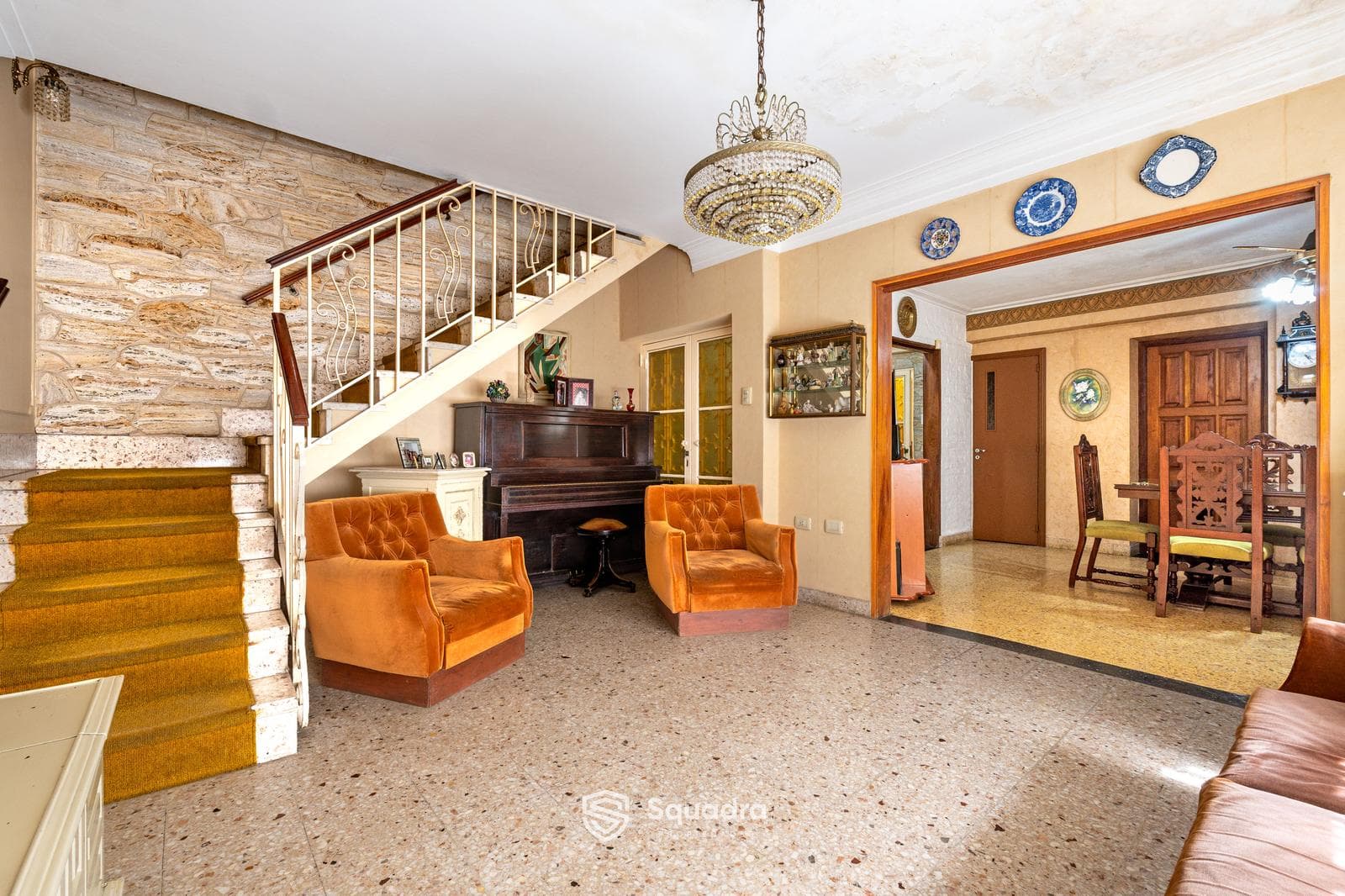 FOR SALE - 2-bedroom townhouse with a terrace. Arroyito, Rosario.
