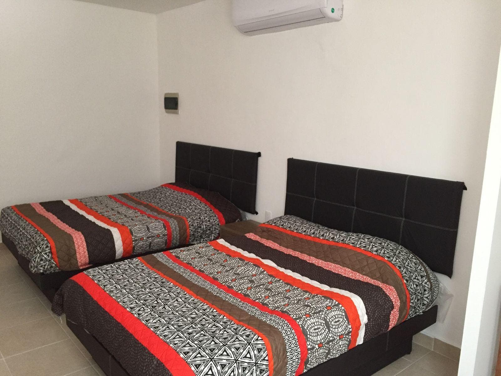 APARTMENT FOR RENT IN PLAYA DEL CARMEN, TWO BLOCKS FROM THE BEACH