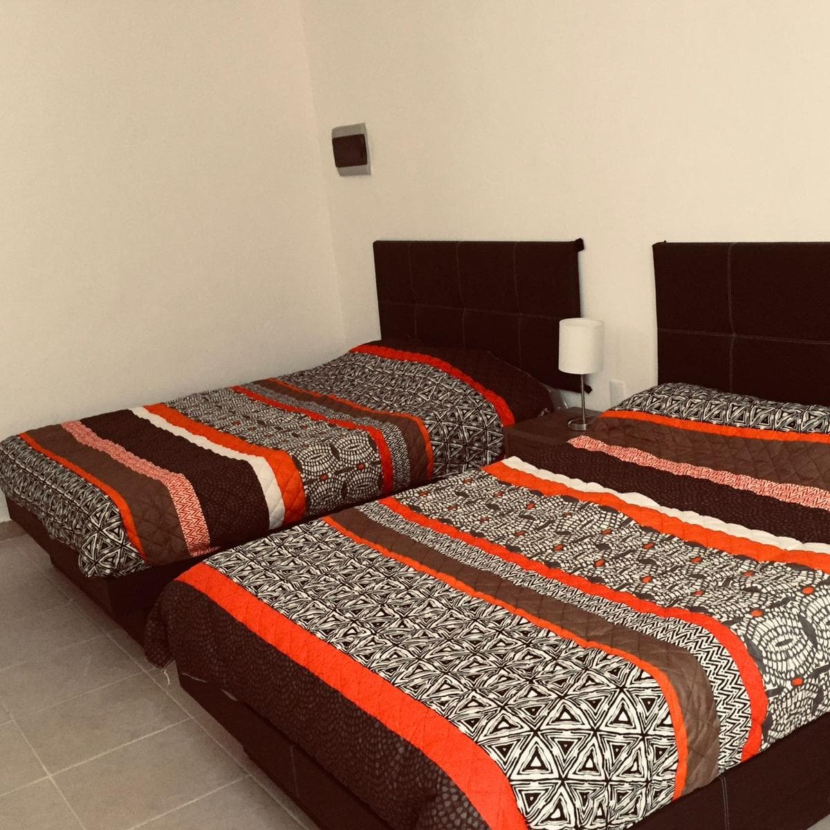 APARTMENT FOR RENT IN PLAYA DEL CARMEN, TWO BLOCKS FROM THE BEACH