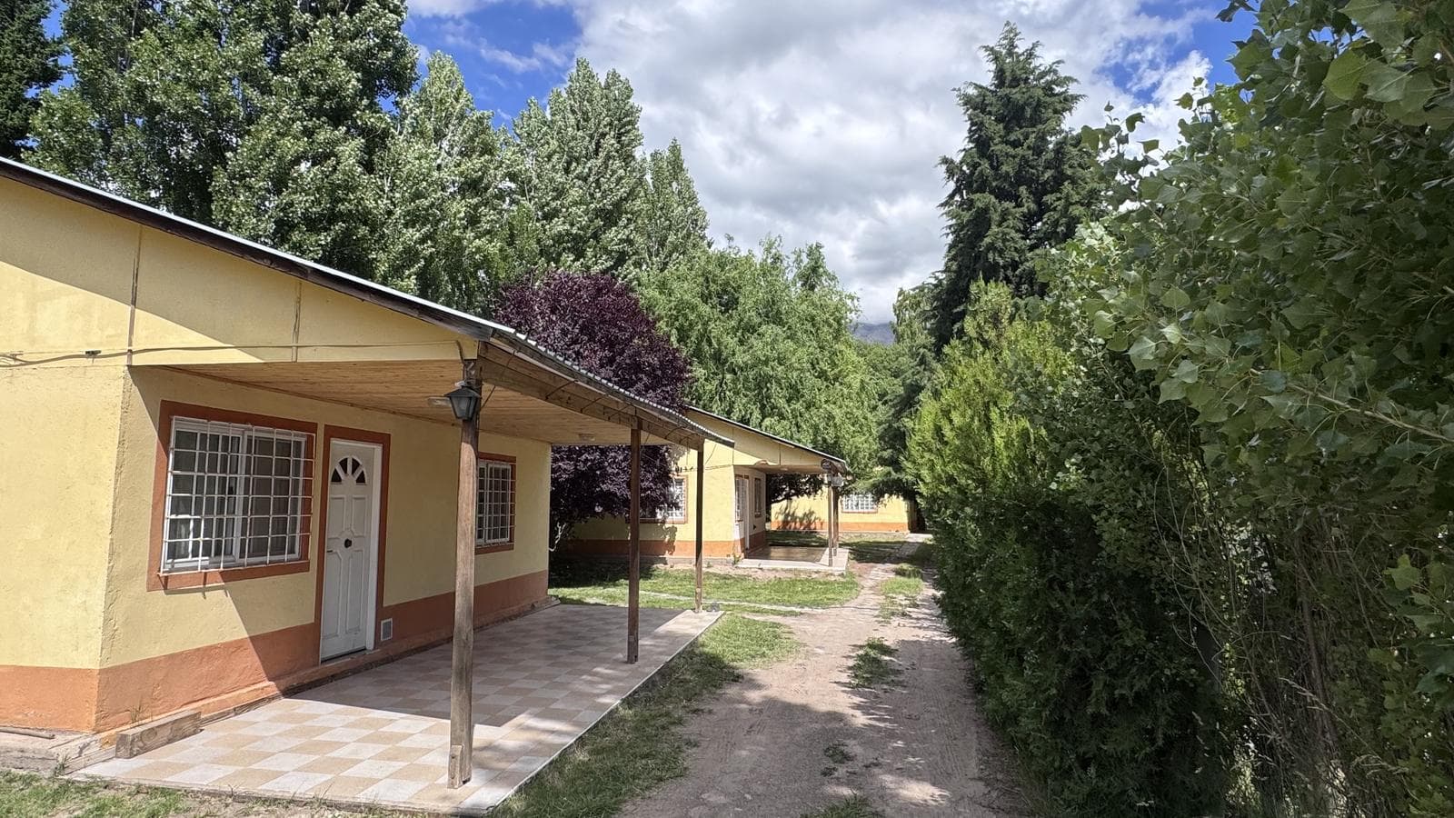 Cottage complex for sale in El Salto, Potrerillos