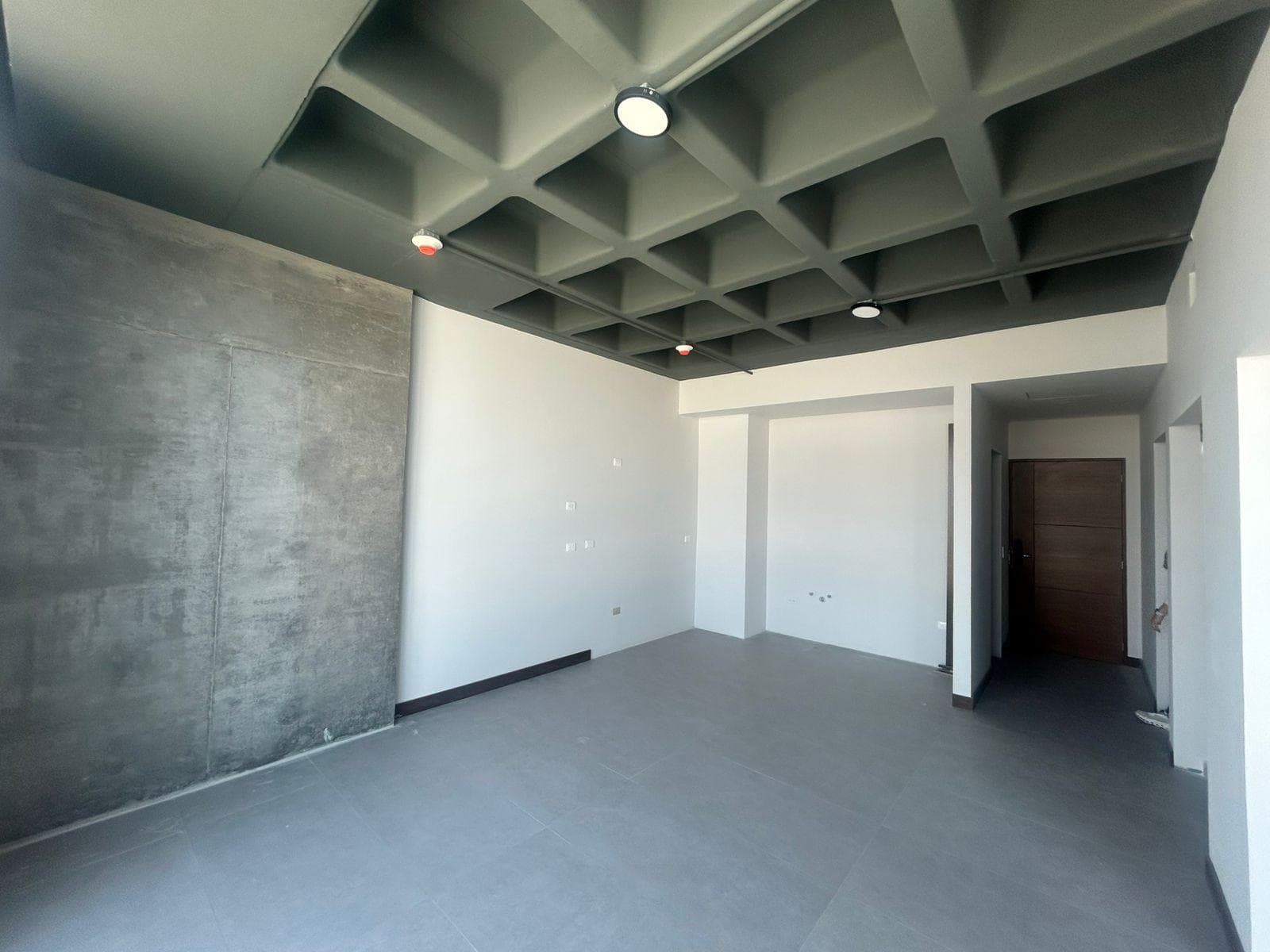 APARTMENT FOR SALE IN LORETO TOWER, APODACA